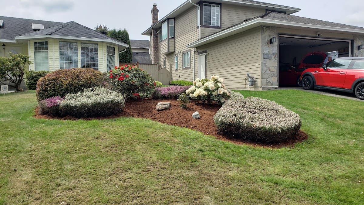 Property Services BC - Lawn Care & Hardscape, photograph 2 of South Surrey