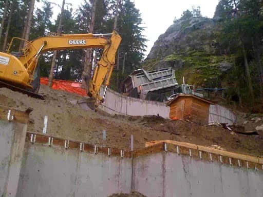 Quennell Contracting & Excavating, photograph 4 of Cloverdale