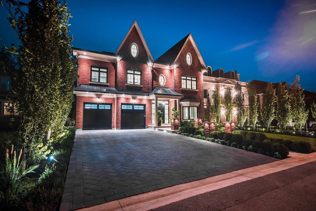 Royal Stone Landscaping & Design, photograph 2 of Vaughan
