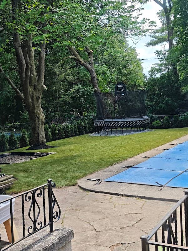 Runsview Landscaping, photograph 2 of Willowdale