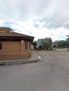 Sabai Lawn Inc. (ON3 Hub), photograph 3 of Bayview Village