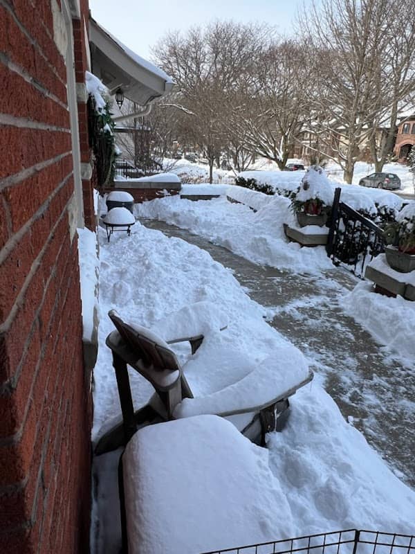 snow removal by Silverlight Snow Removal Toronto in Mimico