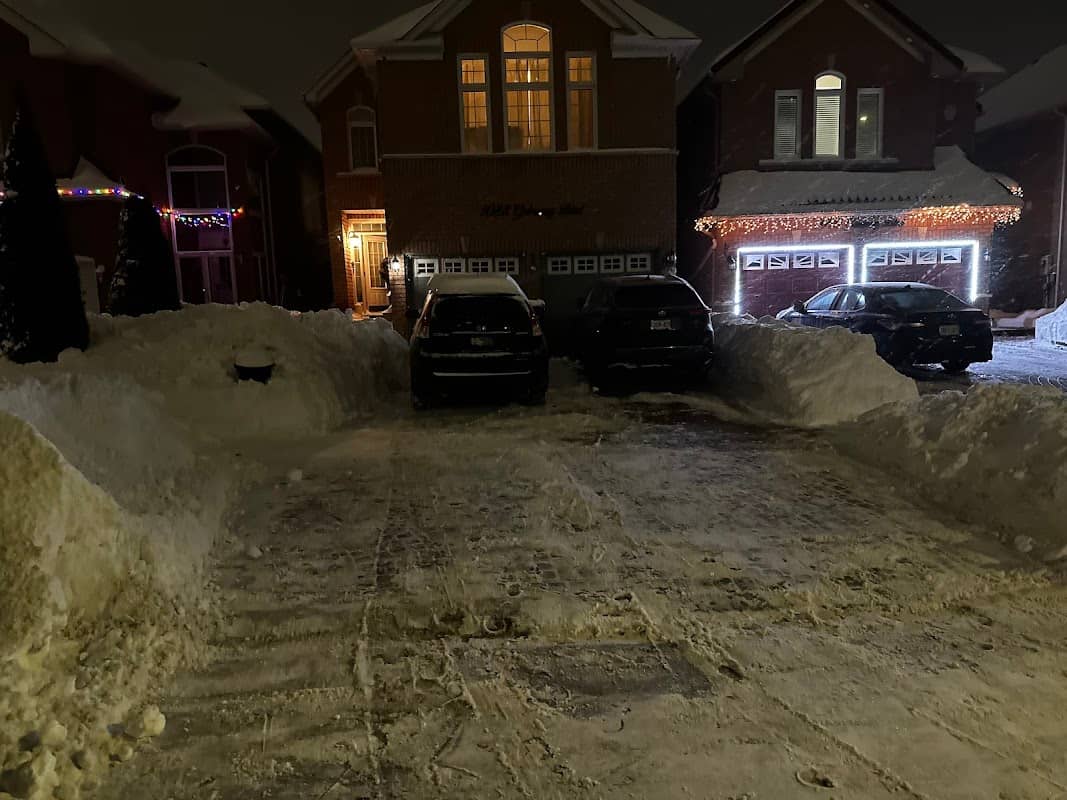 Silverlight Snow Removal Toronto, photograph 2 of Mimico