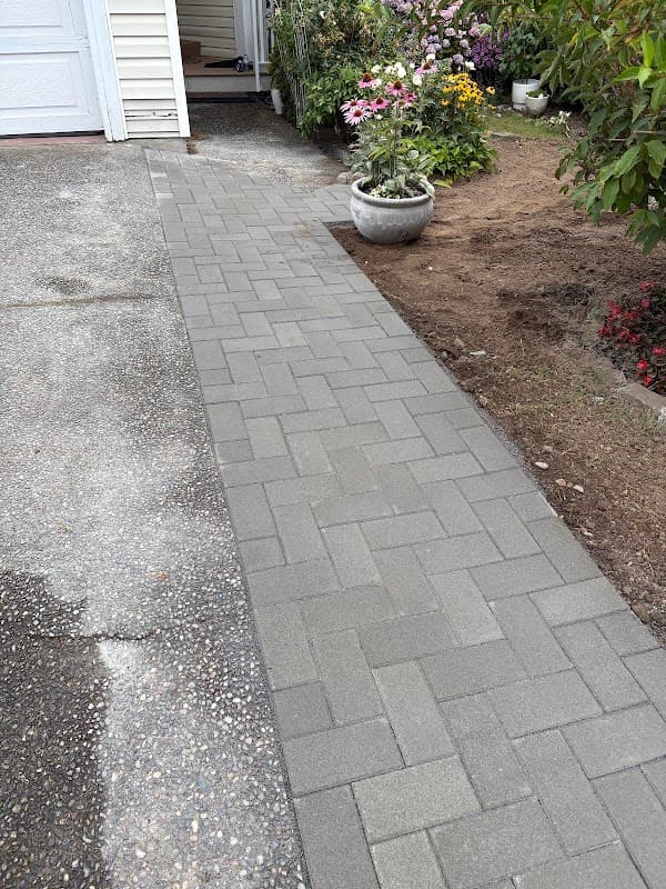 SKS Landscaping & Excavating Ltd, photograph 2 of Cloverdale