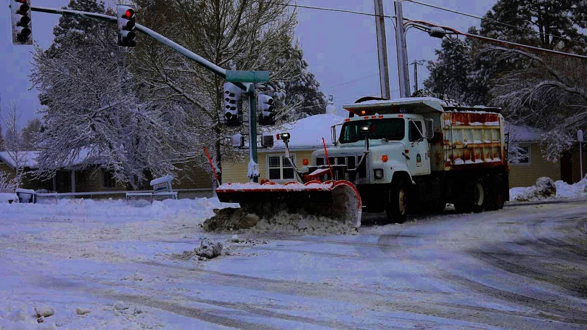snow removal by Snow Removal Service Toronto - Residential & Commercial Snow Plow Company in St. Lawrence