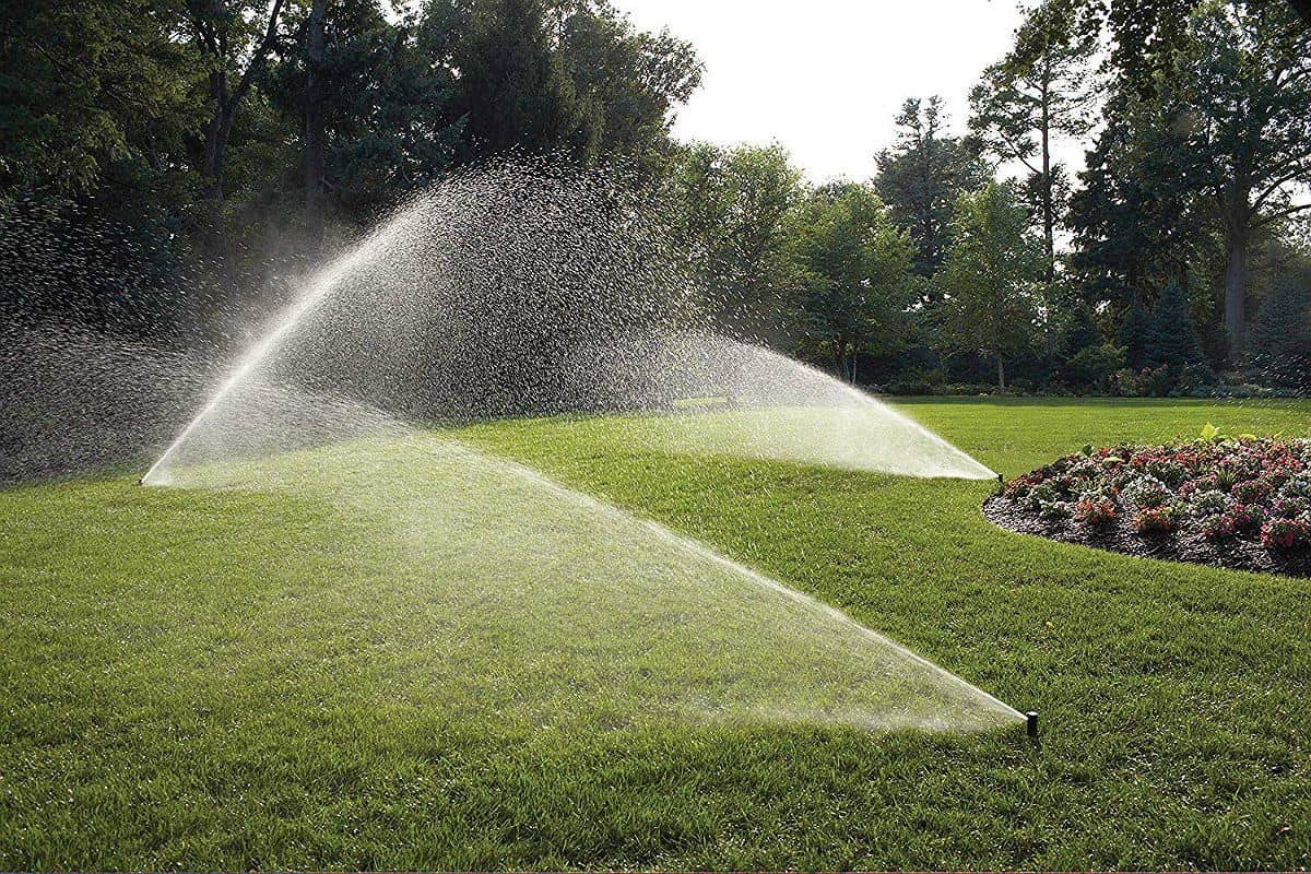 lawn care by SprinklerKings in Leaside
