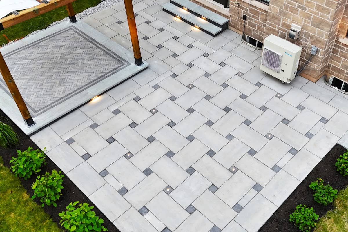 landscape design by stonecraft landscaping in Bayview Village