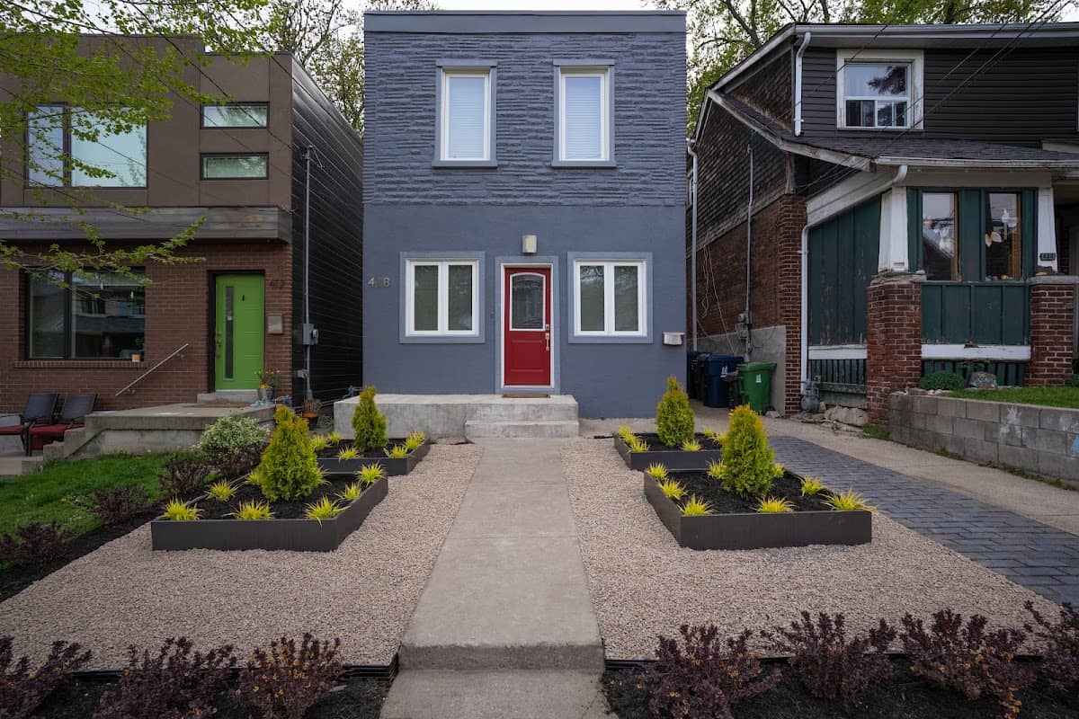 landscaping by Suite Pea Gardenscaping in Leaside