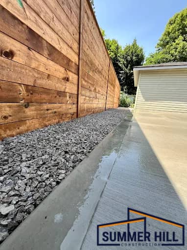 fencing & decks by Summer Hill Construction in Brampton