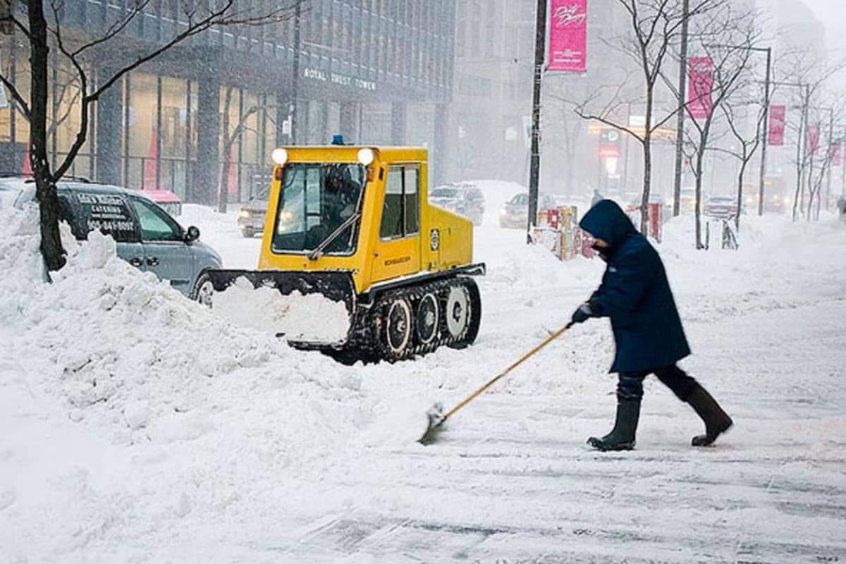 Tayfur Snow Removal, photograph 2 of Islington-City Centre West