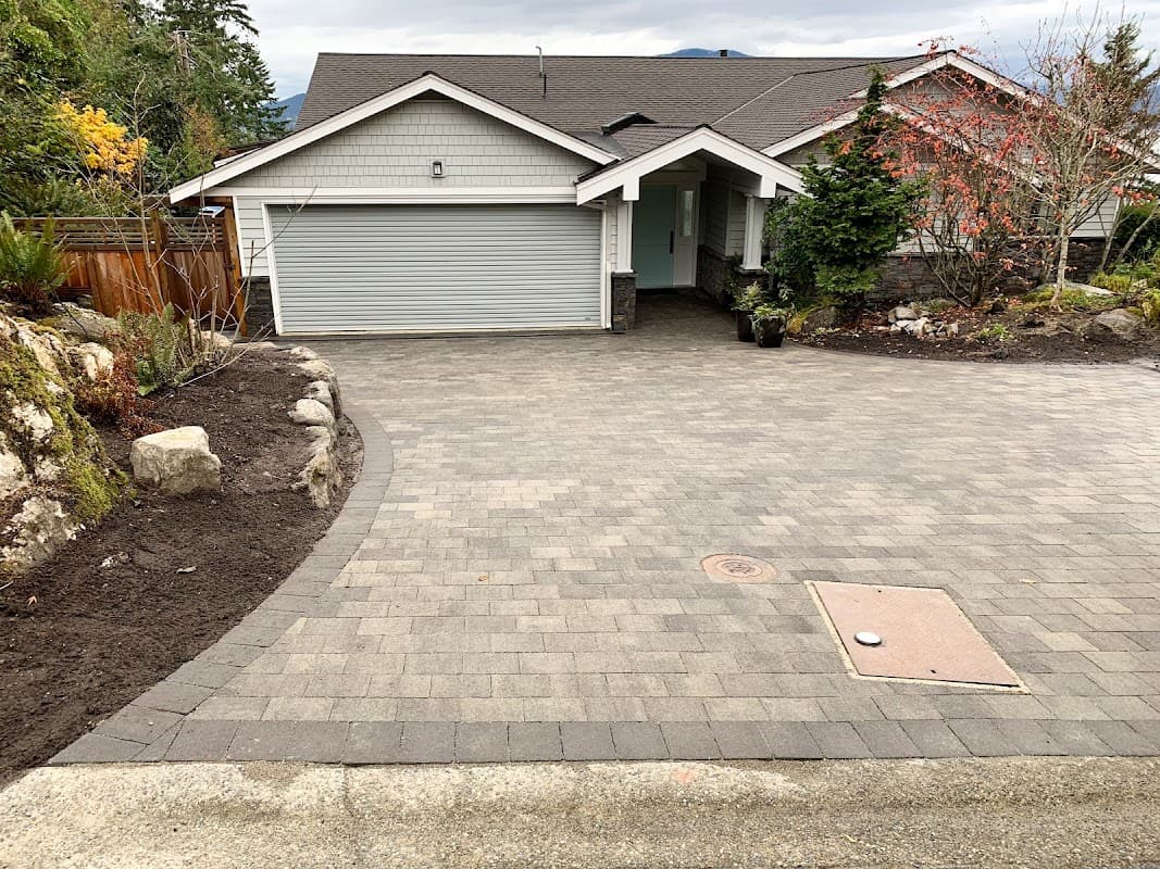 Thaysen Landscapes Inc, photograph 2 of Grandview-Woodland