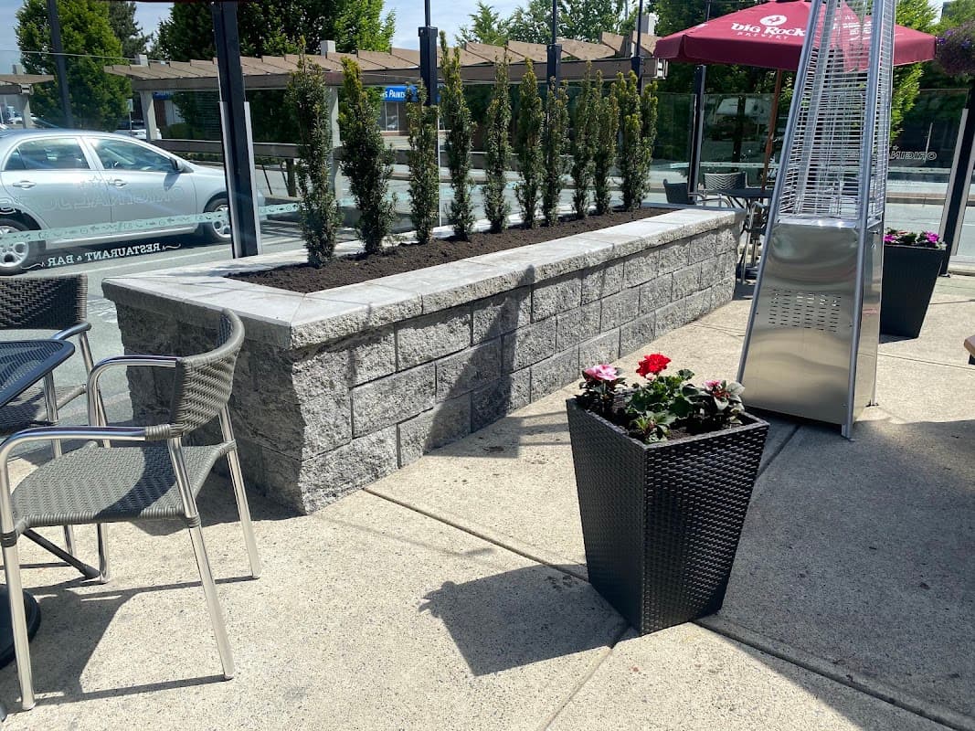 Top Fox Landscaping, photograph 4 of Cloverdale