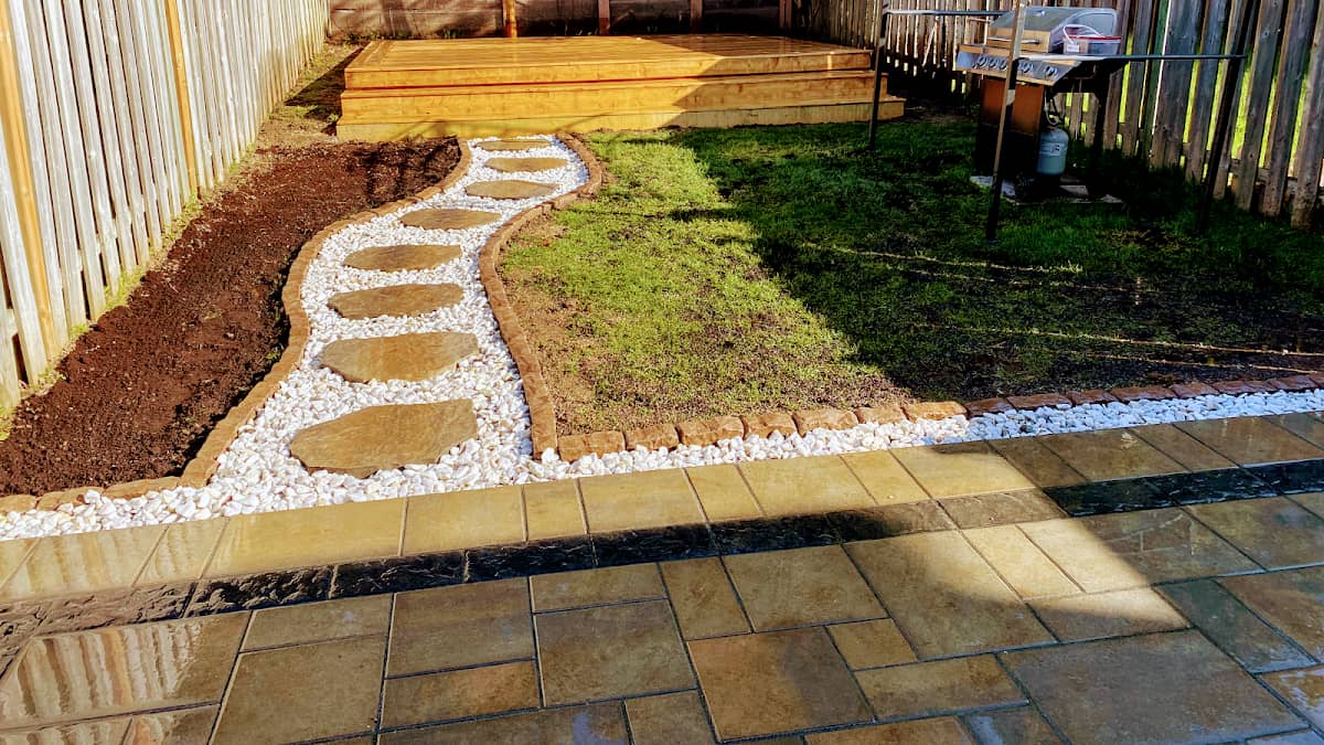 landscape design by Valley Interlock and Landscaping in Willowdale