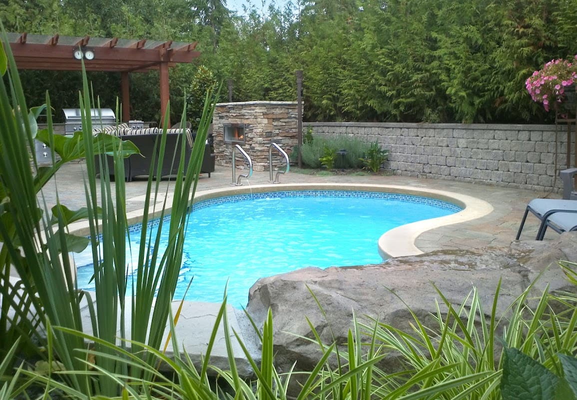 Van De Poll Garden Design, photograph 2 of Maple Ridge