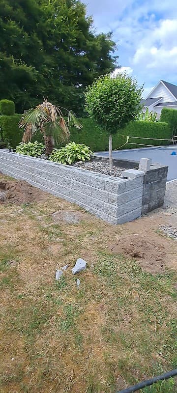 Vancouver Wolfpack Landscaping LTD, photograph 5 of Maple Ridge