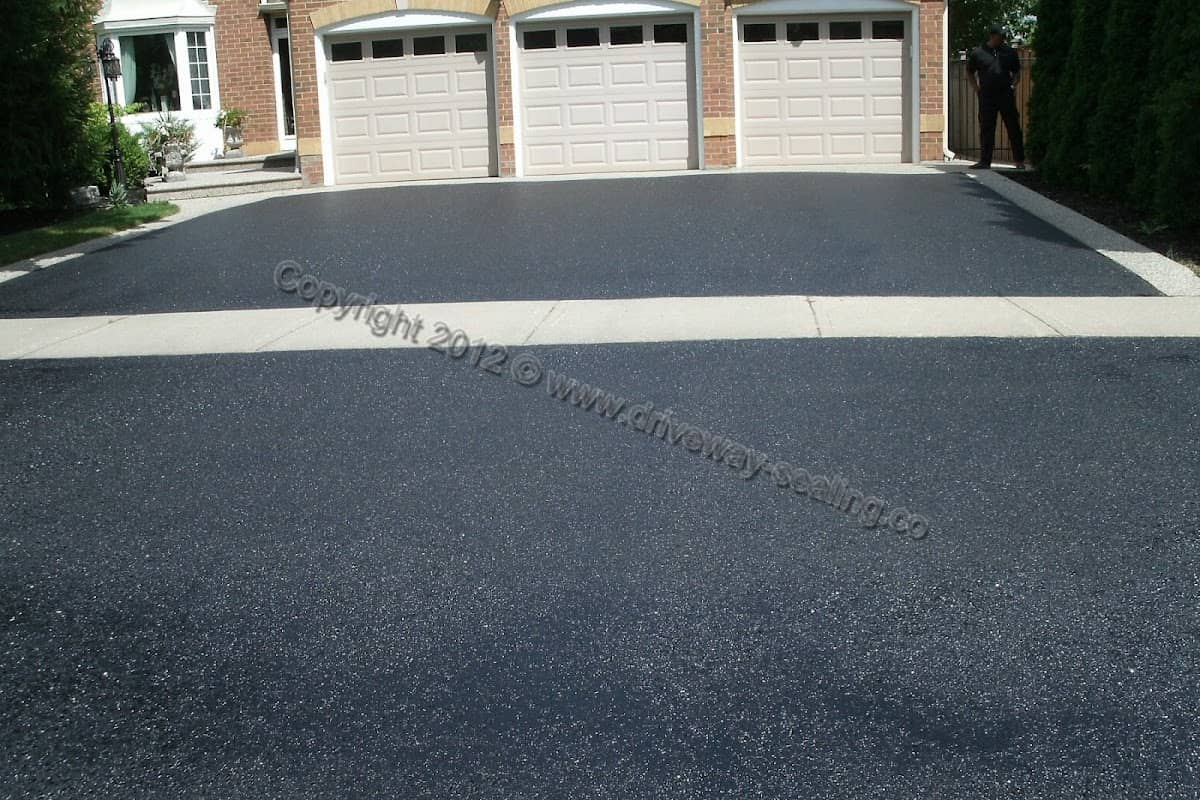 driveway paving by VR Pero Driveway Sealing in Mississauga
