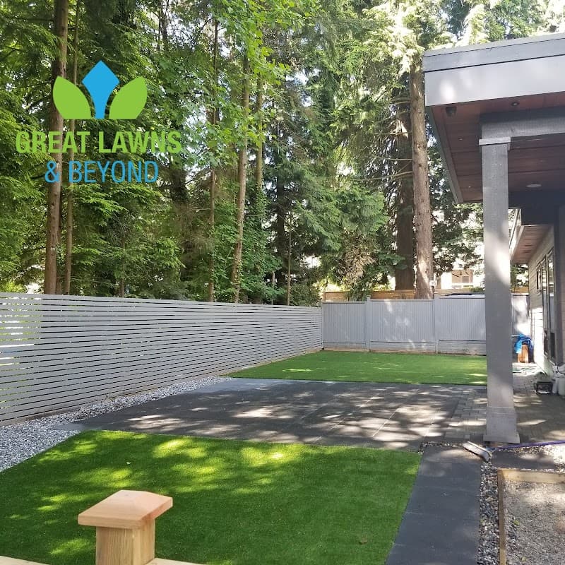 West Vancouver Landscaping | Great Lawns & Beyond Ltd., photograph 2 of Dundarave