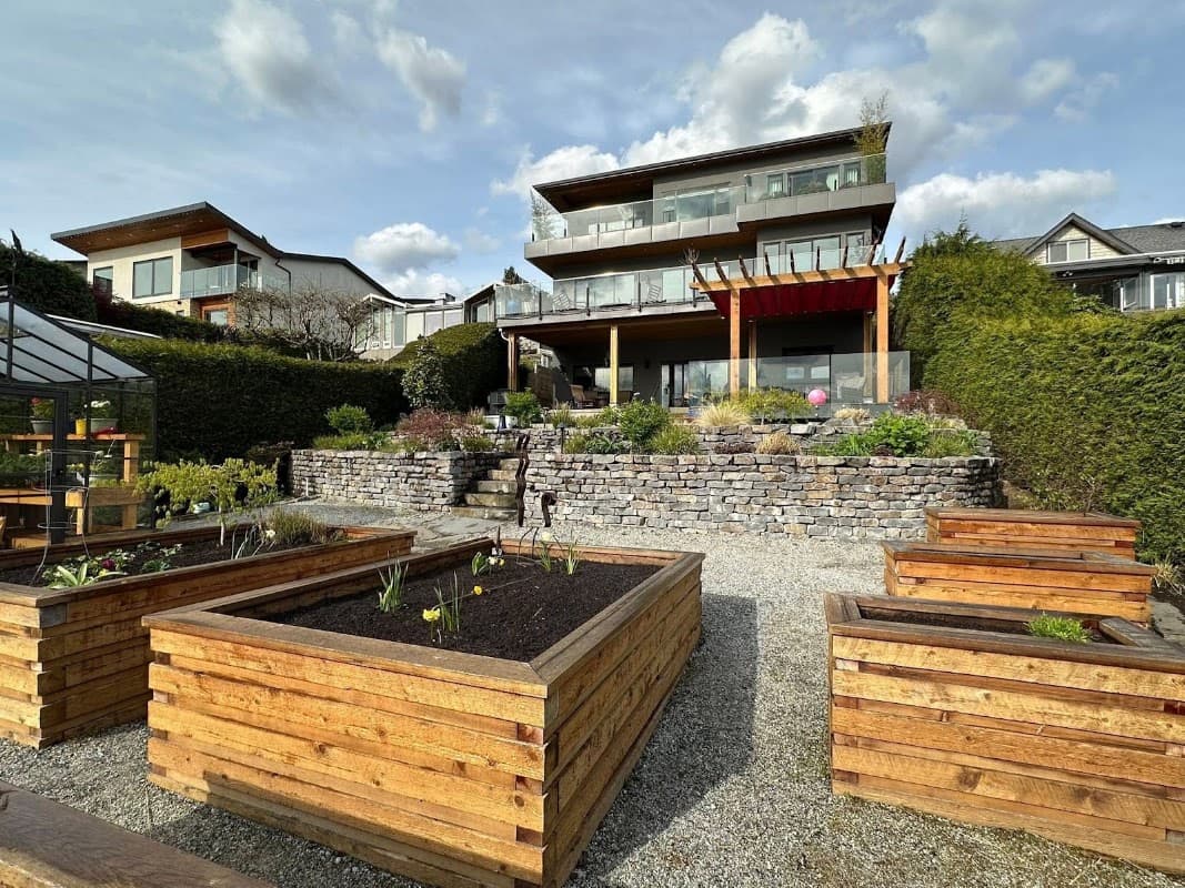West Vision RENOVATIONS & LANDSCAPING INC, photograph 4 of Strathcona